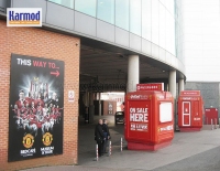 Kiosks Storbritannien “Manchester Old Trafford” och “Camp Nou stadion