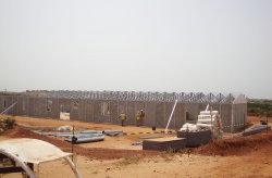 En prefabricerad gruvarbetsplatsbyggnad i Senegal
